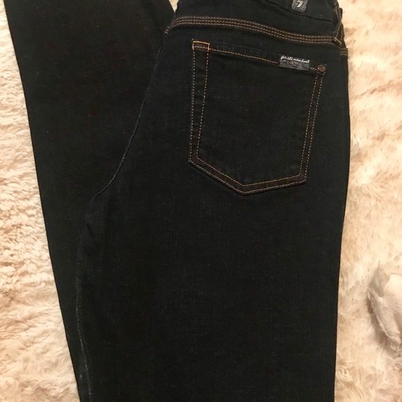 GUC 7 for all mankind high rise frayed hem -29 - Picture 3 of 6